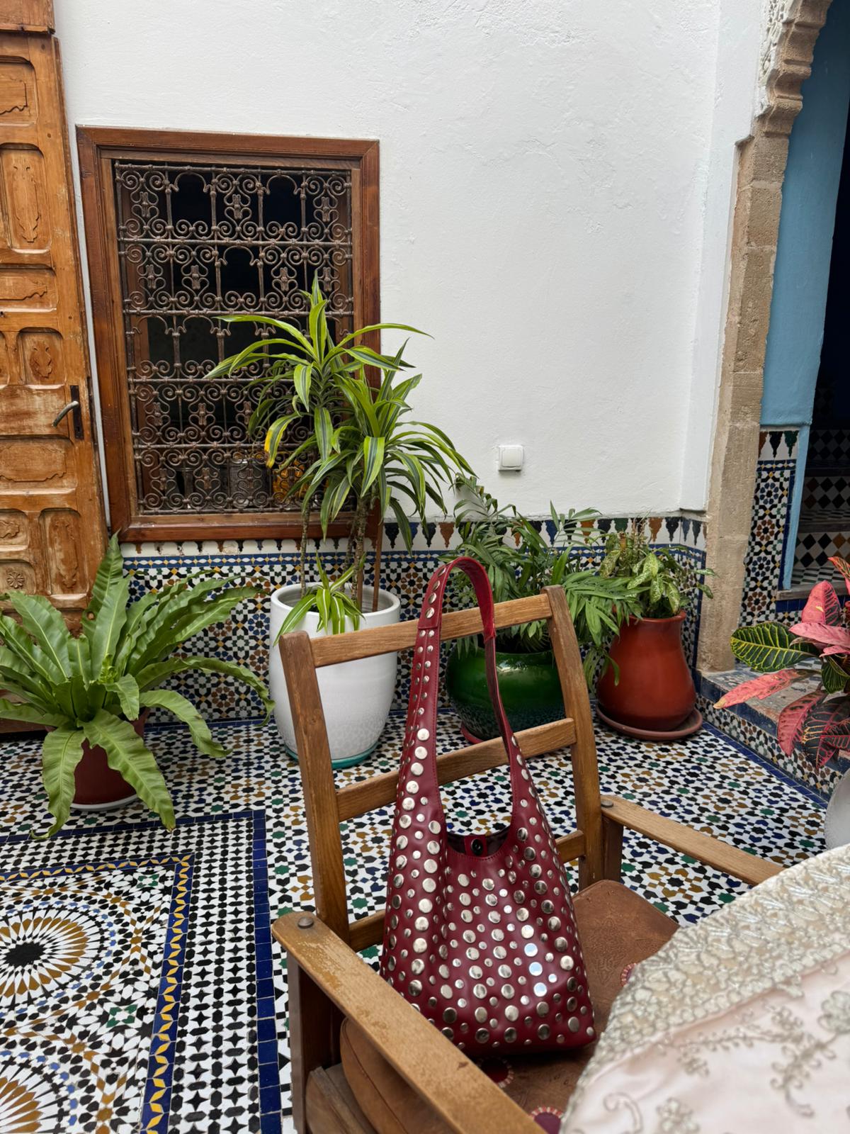 IONA Cuir - Le sac signature audacieux